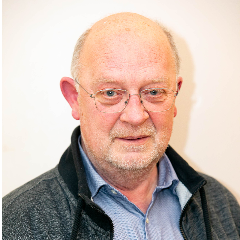  Wolfgang Lftner